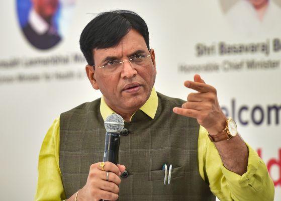 अपने श्रमिकों का सम्मान करने वाले देश की प्रगति कोई नहीं रोक सकता: मनसुख मांडविया