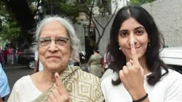 ममता या बीजेपी: पश्चिम बंगाल के एग्ज़िट पोल को कैसे देख रहे हैं चुनाव विशेषज्ञ?