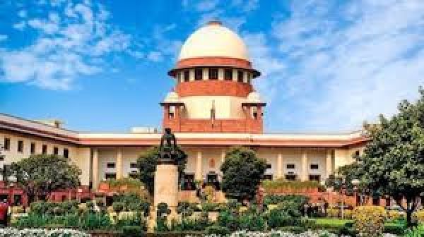 नाबालिग़ की प्रेग्नेंसी पर दिए आदेश का पालन नहीं होने पर सुप्रीम कोर्ट ने अधिकारियों को किया तलब