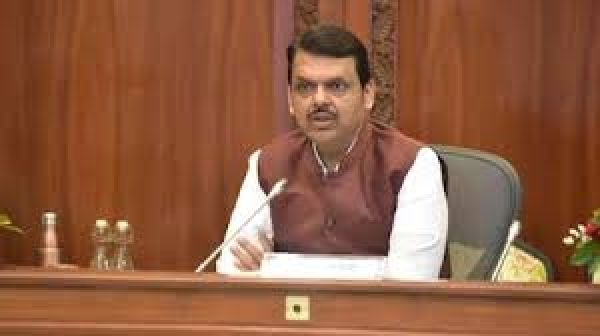 महाराष्ट्र के निवासियों को मराठी सीखनी चाहिए, लेकिन हिंसा बर्दाश्त नहीं की जा सकती: फडणवीस