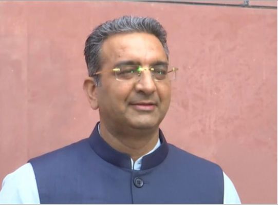 बंगाल में बन रही भाजपा सरकार, विपक्ष लगा रहा ईवीएम पर आरोप: गौरव भाटिया