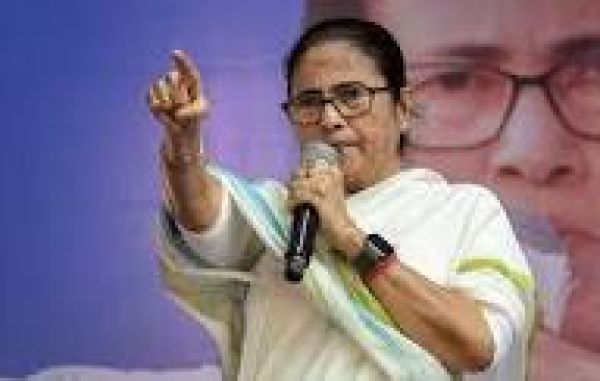 'बीजेपी ने 100 से ज़्यादा सीटों की लूट की, जीत अनैतिक' - ममता बनर्जी
