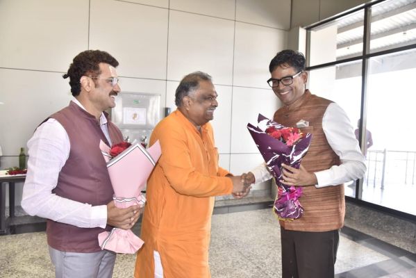 जगदलपुर में वित्तमंत्री ओपी चौधरी का स्वागत