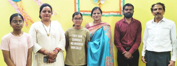 बारहवीं बोर्ड परीक्षा की टॉप-10 सूची में आयी रायपुर कॉन्वेंट की हिमशिखा