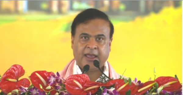 असम में लगातार दूसरी बार मुख्यमंत्री बने हिमंता सरमा, राज्यपाल ने दिलाई शपथ