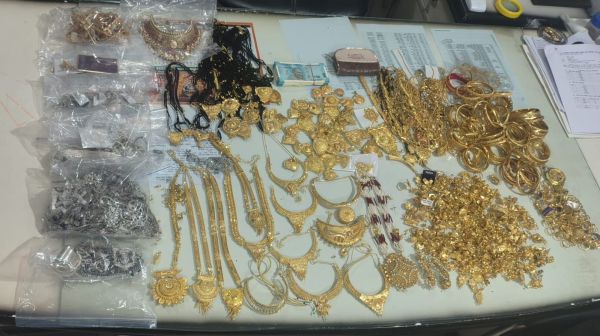 लक्ष्य ज्वेलर्स चोरी कांड  में फरार दूसरे नाबालिग ने आत्महत्या कर ली