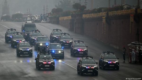 प्रधानमंत्री ने अपने काफिले के वाहनों की संख्या कम की, कई मुख्यमंत्रियों ने भी अमल किया