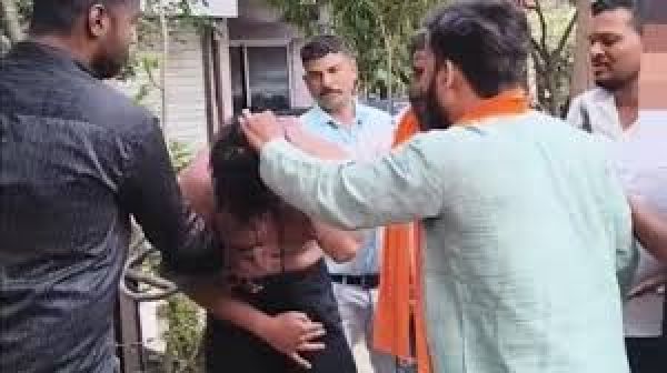 भोपाल में जय श्रीराम के नारों के बीच मुस्लिम युवक की पिटाई, दो गिरफ़्तार