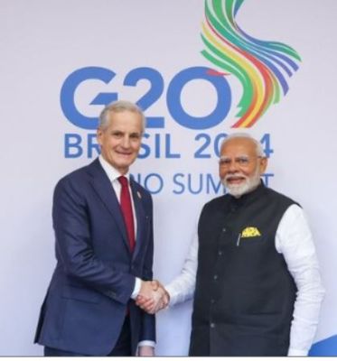 एस जयशंकर ने नॉर्वे के विदेश मंत्री एस्पेन को दी संविधान दिवस की शुभकामनाएं 
