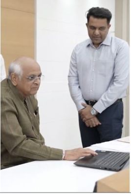 जनगणना-2027: गुजरात में स्व-गणना शुरू, मुख्यमंत्री भूपेंद्र पटेल ने खुद भरा फॉर्म 