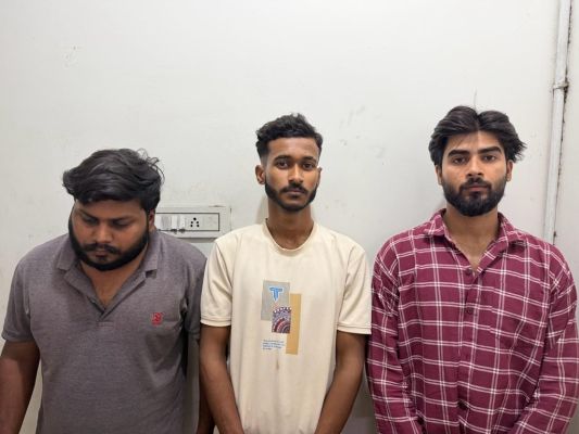 साइबर ठगी स्लीपर सेल के तीन आरोपी अंबिकापुर से गिरफ्तार