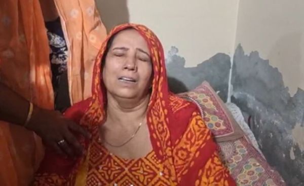 दीपिका नागर हत्याकांड : परिजनों का रो-रोकर बुरा हाल, मां ने लगाया हत्या का आरोप