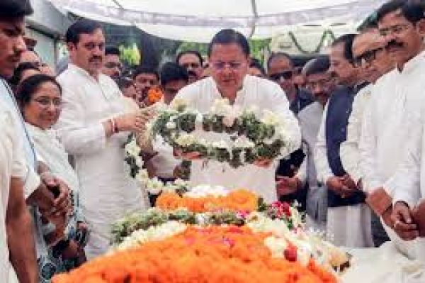 उत्तराखंड : पंचतत्व में विलीन हुए खंडूरी