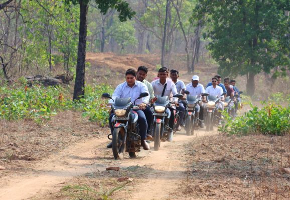 लाल आतंक से विकास की ओर...
