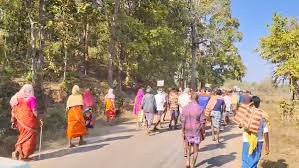 ईसाई धर्म अपनाने वाले आदिवासियों का एसटी दर्जा वापस लिया जाना चाहिए : वनवासी कल्याण आश्रम
