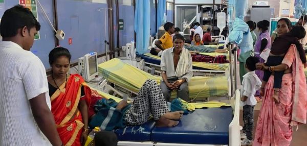 देव पूजा के बाद सामूहिक भोज, फूड प्वाइजनिंग से महिला की मौत, 27 से अधिक बीमार