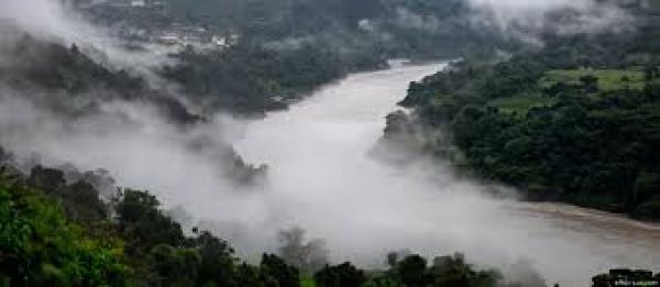 गर्म होती जलवायु के कारण हिमालयी नदियां हुईं और अस्थिर