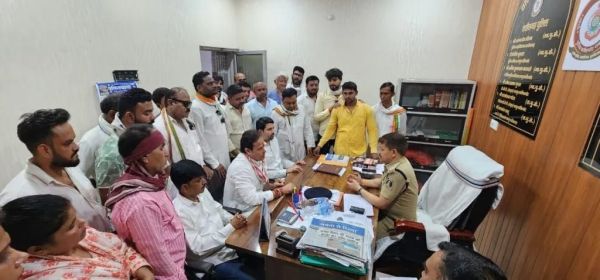 एक्सप्रेस-वे पर नया रास्ता खोलने के विरोध में एफआईआर की मांग 
