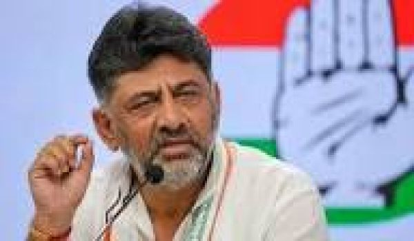 कर्नाटक: डीके शिवकुमार चुने गए कांग्रेस विधायक दल के नेता, इस दिन लेंगे मुख्यमंत्री पद की शपथ