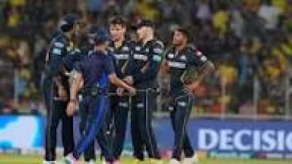 आईपीएल 2026: फ़ाइनल के बाद गुजरात टाइटंस की बस में शॉर्ट सर्किट, खिलाड़ियों को लेकर ये अपडेट