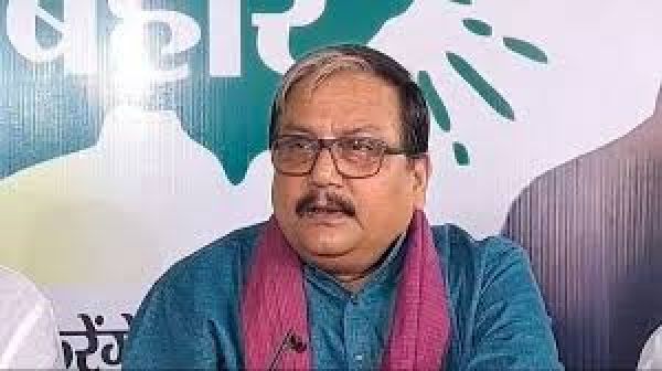 कॉकरोच जनता पार्टी से आरजेडी सांसद मनोज झा के जुड़ाव के आरोप पर पार्टी के प्रवक्ता ने दी सफाई