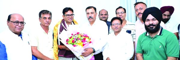 चौधरी के उत्तम स्वास्थ्य और सफल सार्वजनिक जीवन की कामना, राज्य को योगदान की सराहना