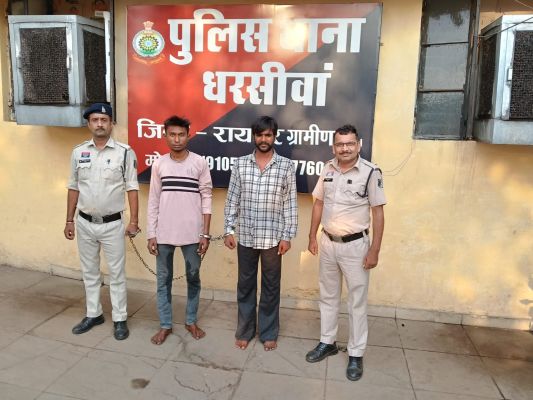 पॉक्सो मामले में 2 गिरफ्तार, चौकी प्रभारी निलंबित 