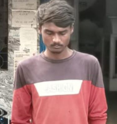 मारपीट वीडियो फैला, 5 नाबालिग समेत 6 आरोपी गिरफ्तार