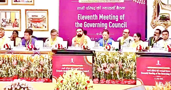 आदिवासियों की औसत मासिक आय 30 हजार करने का लक्ष्य