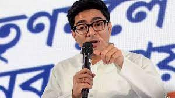 अभिषेक बनर्जी के कोलकाता स्थित आवास पर तलाशी से पश्चिम बंगाल में राजनीतिक भूचाल