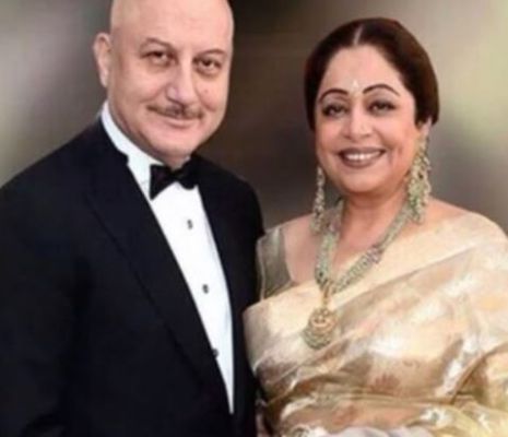 किरण खेर के जन्मदिन पर अनुपम खेर की पोस्ट, '52 साल में आपने जिंदगी की दी बड़ी सीख