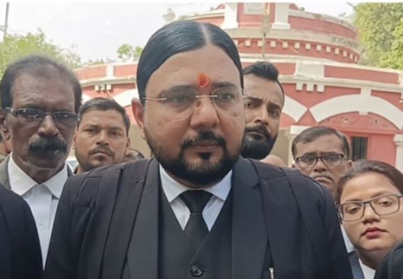 खान सर बहुत बड़े कलाकार, स्क्रिप्टेड स्टोरी से रौशन आनंद को फंसाया: अधिवक्ता निरंजन कुमार सिंह 