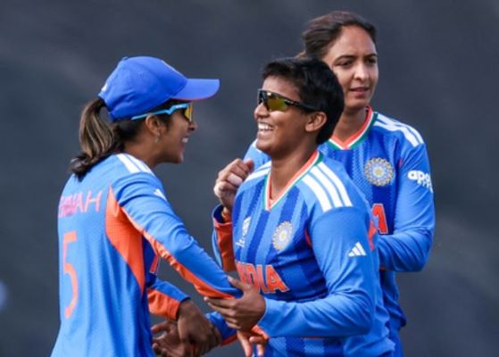 'पिछले ओवर में जो हुआ उसे भूल जाओ', दीप्ति ने बताया भारतीय टीम को मिली सफलता का गुरुमंत्र