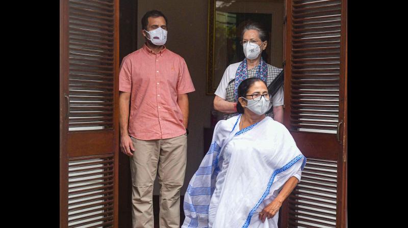 श्रवण गर्ग लिखते हैं- मोदी के सपनों का कांग्रेस-मुक्त भारत बनाने में जुटीं हैं ममता?