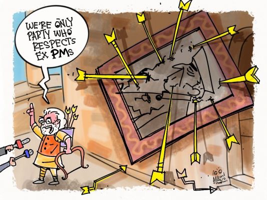 कार्टूनिस्ट मीका अजीज़