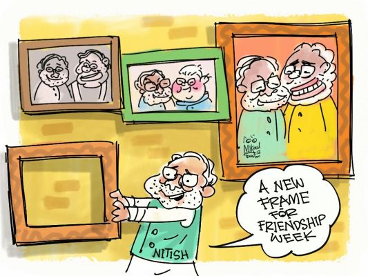 कार्टूनिस्ट मीका अजीज़