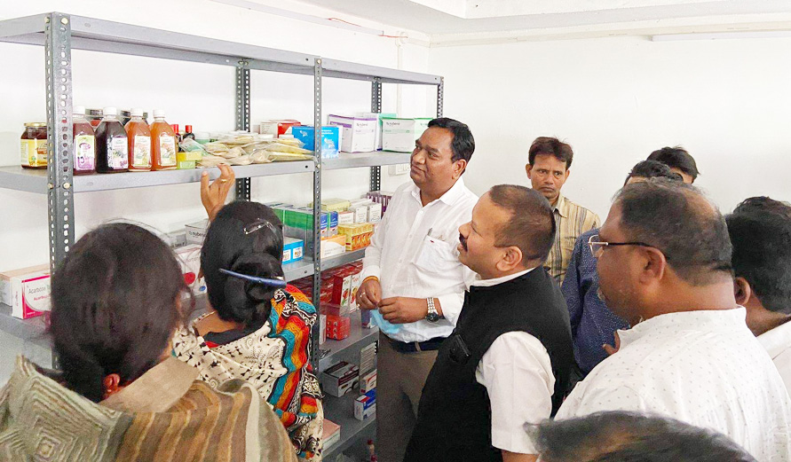 धन्वंतरी जेनेरिक मेडिकल स्टोर शुरू, कम कीमत पर मिलेंगी दवाईयां धन्वंतरी जेनेरिक मेडिकल स्टोर शुरू, कम कीमत पर मिलेंगी दवाईयां