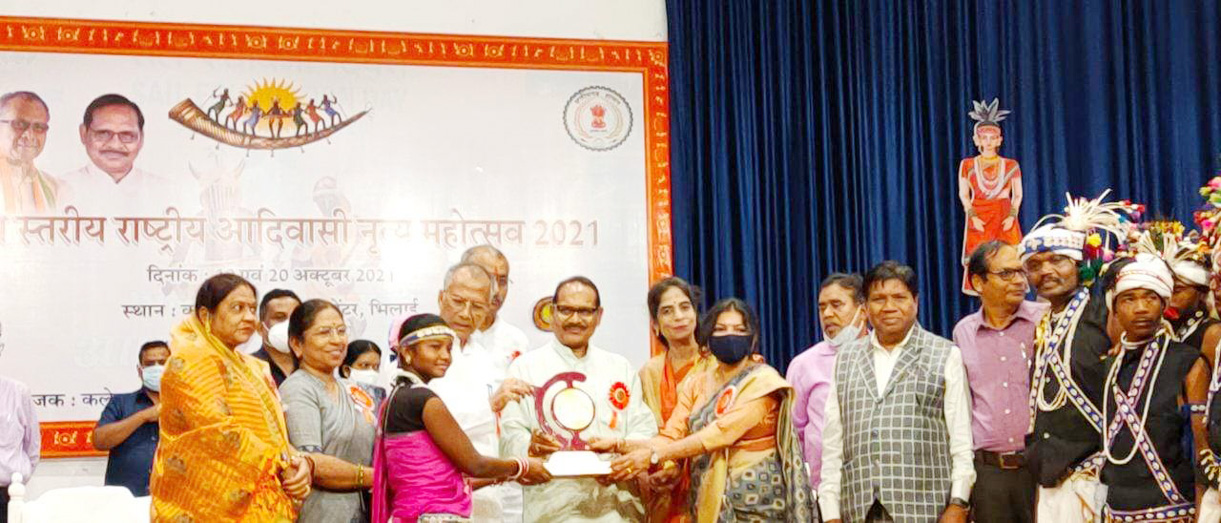 महोत्सव के माध्यम से आदिवासी संस्कृति को विश्व पटल पर प्रदर्शित करने का मिलता है मंच-टेकाम