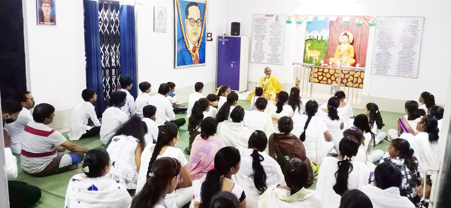 तीन माह के वर्षावास का समापन तीन माह के वर्षावास का समापन