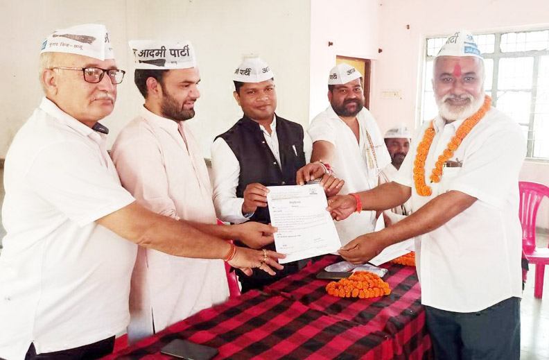 कांग्रेस-भाजपा के पारी-पारी लूट से छत्तीसगढ़ बर्बाद, 2023 में नहीं होने देंगे लूट - सुरेश कठैत