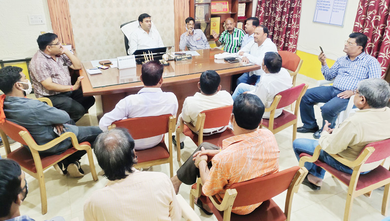 शहर की सफाई व्यवस्था को लेकर महापौर ने दिए निर्देश शहर की सफाई व्यवस्था को लेकर महापौर ने दिए निर्देश