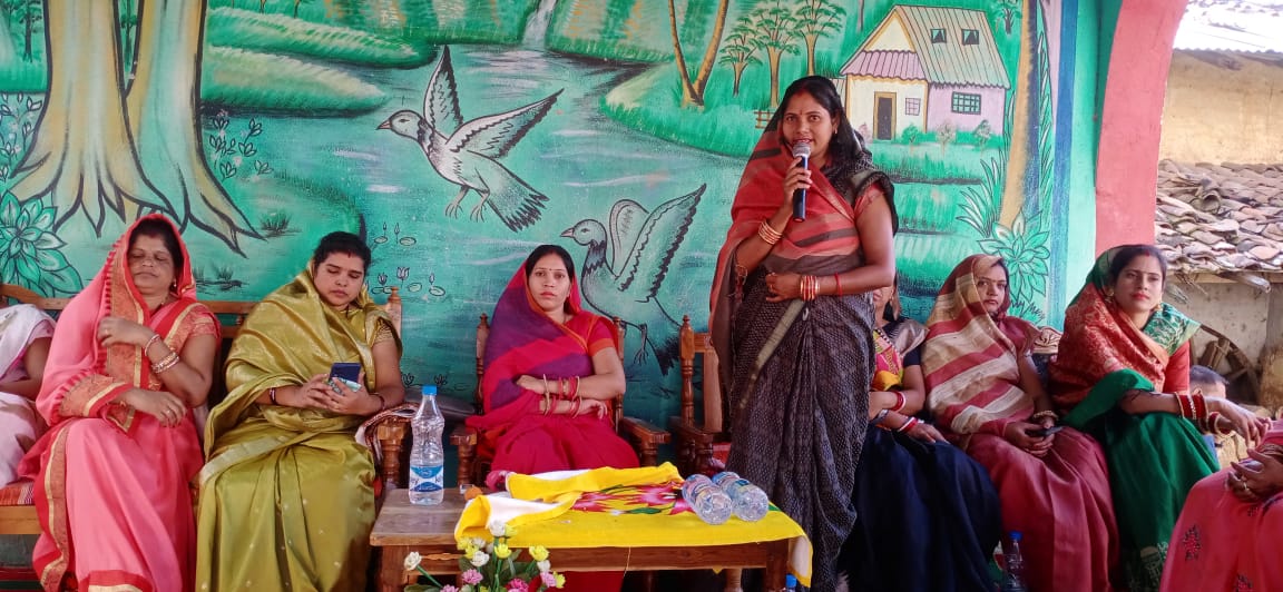 जलाशय के लिए ग्रामीणों ने विधायक का किया सम्मान