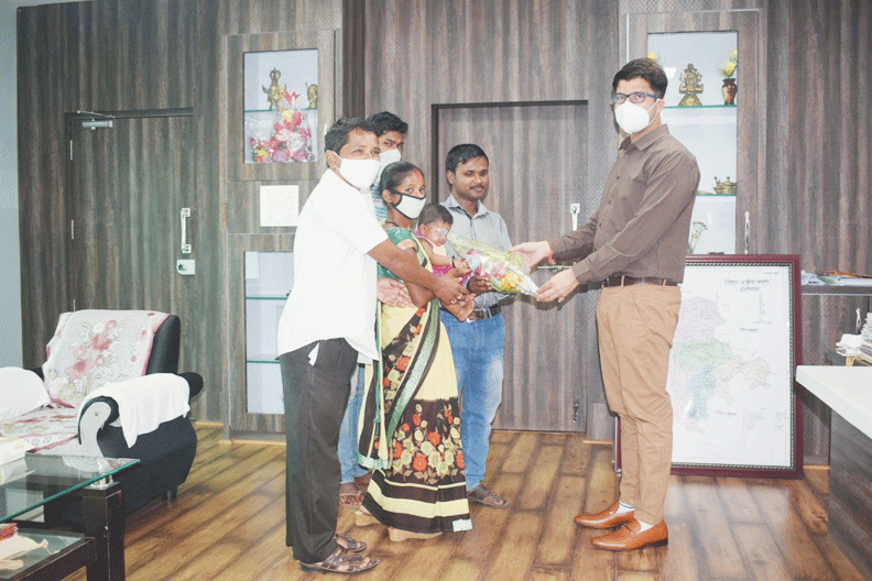 नेत्रहीन नम्रता का चेन्नई में सफल ऑपरेशन, कलेक्टर ने दी बधाई