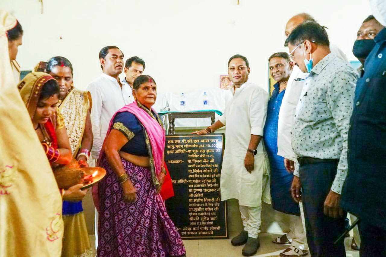 पीएचई मंत्री ने किया सोमनी में सामुदायिक भवन का लोकार्पण पीएचई मंत्री ने किया सोमनी में सामुदायिक भवन का लोकार्पण