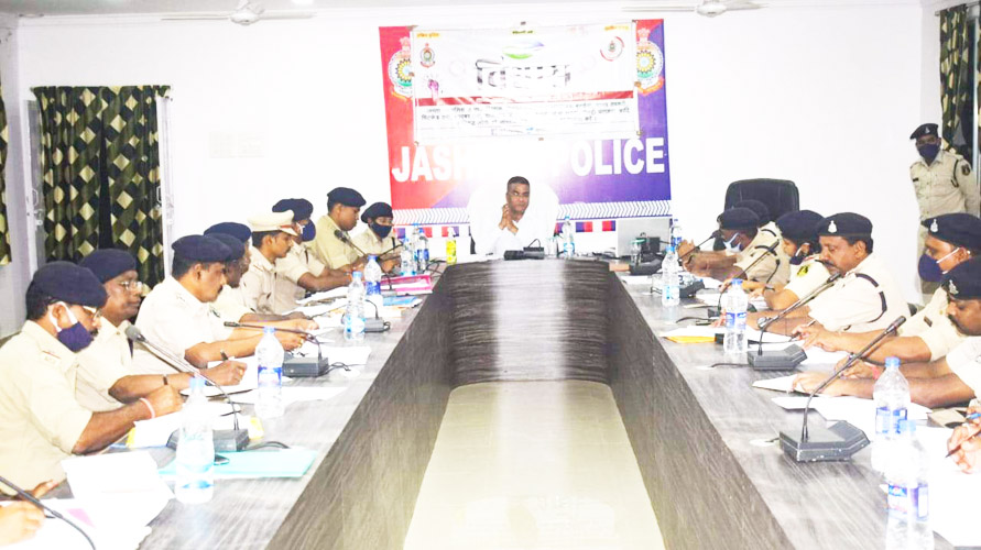  एसपी ने ली क्राइम मीटिंग, लंबित  अपराध-शिकायत निराकरण के निर्देश