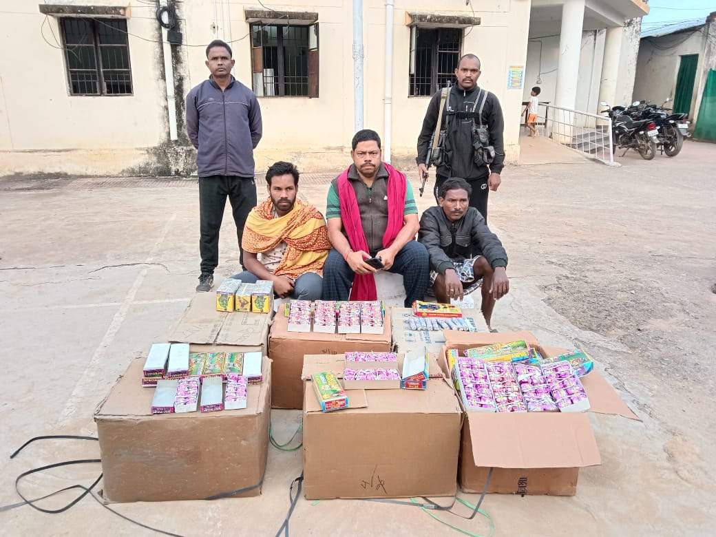 पुलिस ने नक्सलियों की सप्लाई चैन तोड़ी