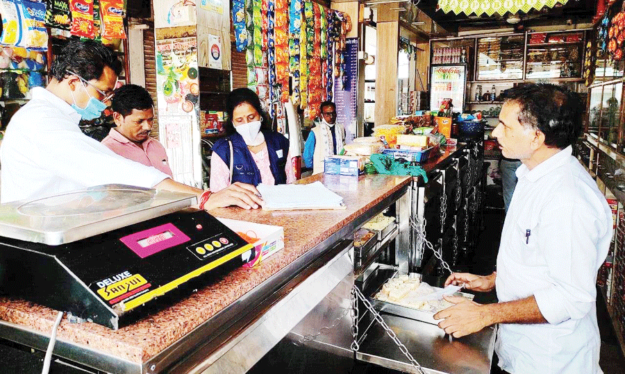 5 खाद्य नमूने जांच में अमानक और 5 मिथ्या छापा 5 खाद्य नमूने जांच में अमानक और 5 मिथ्या छापा