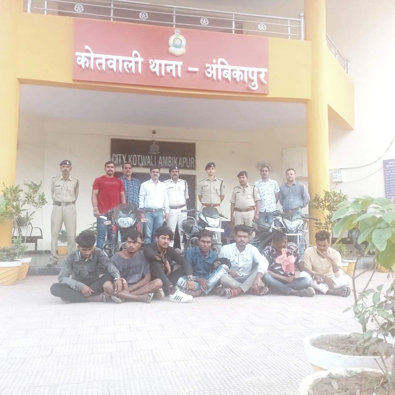 बाइक चोर गिरोह के 7 पकड़ाए, 3 बरामद