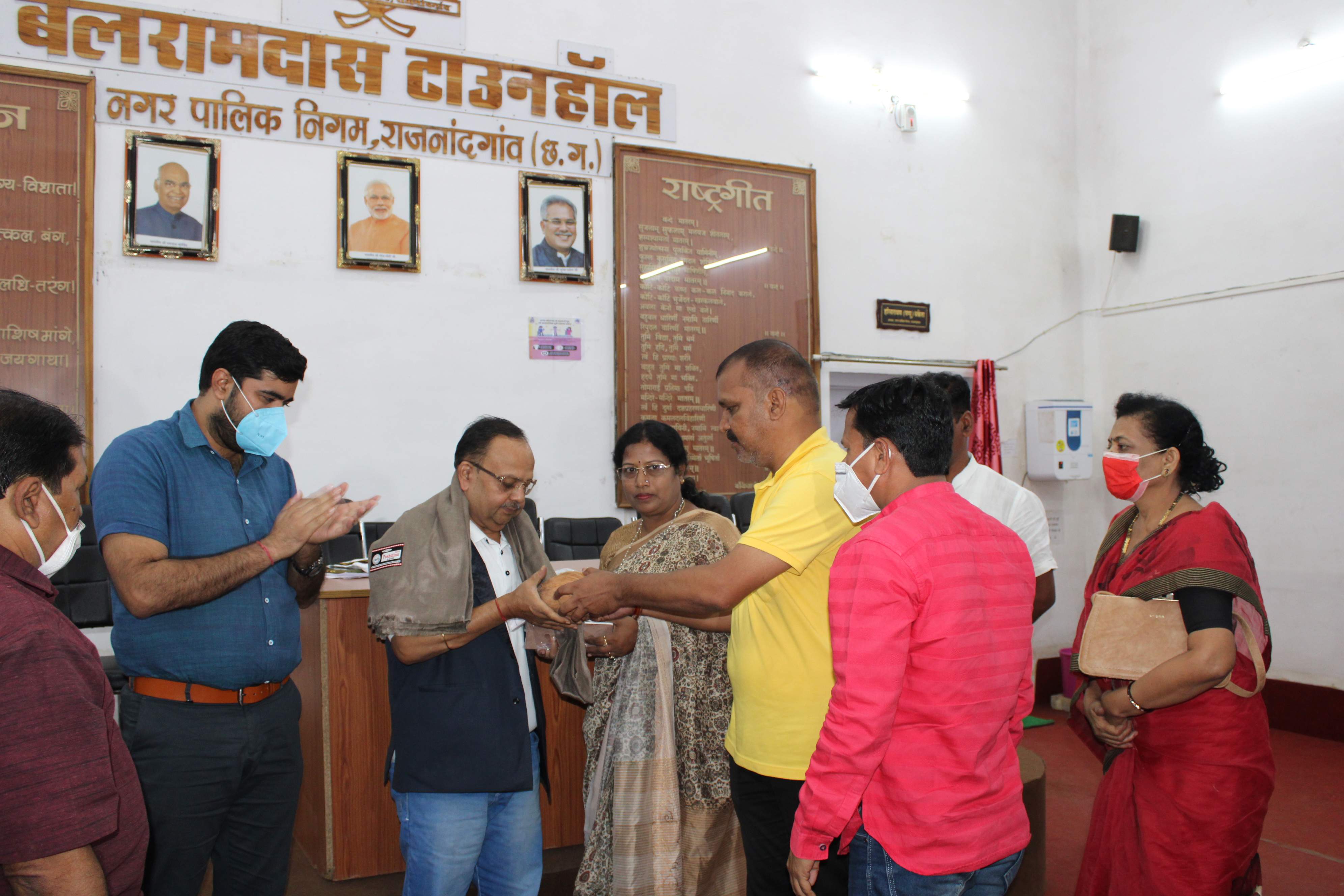 व्यक्ति की पहचान काम से -महापौर