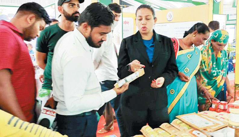 बस्तरिया हर्बल उत्पादों ने राज्योत्सव में मचाई धूम